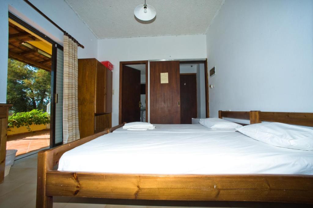 Rooms Leonidas Kíssamos Exterior foto